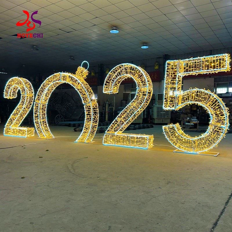 HOYECHI Christmas And New Year's Eve Character Decorative Lights Mall Square Lighting Lanterns